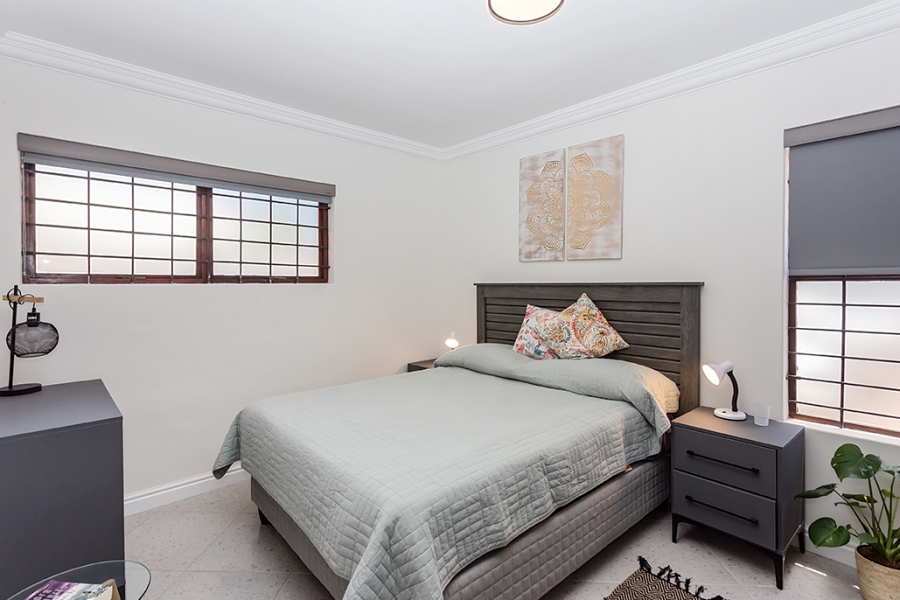 1 Bedroom Property for Sale in Table View Western Cape